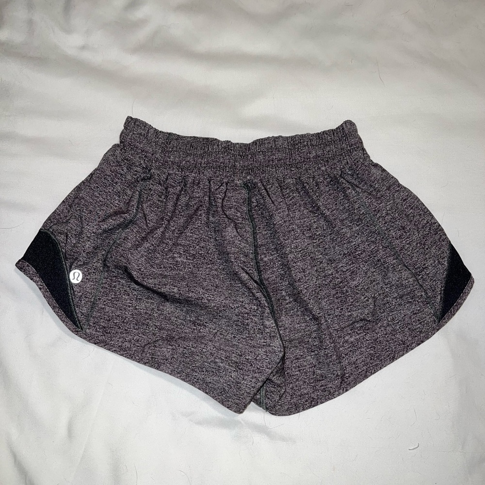 Lululemon Hotty Hot Shorts 2.5in